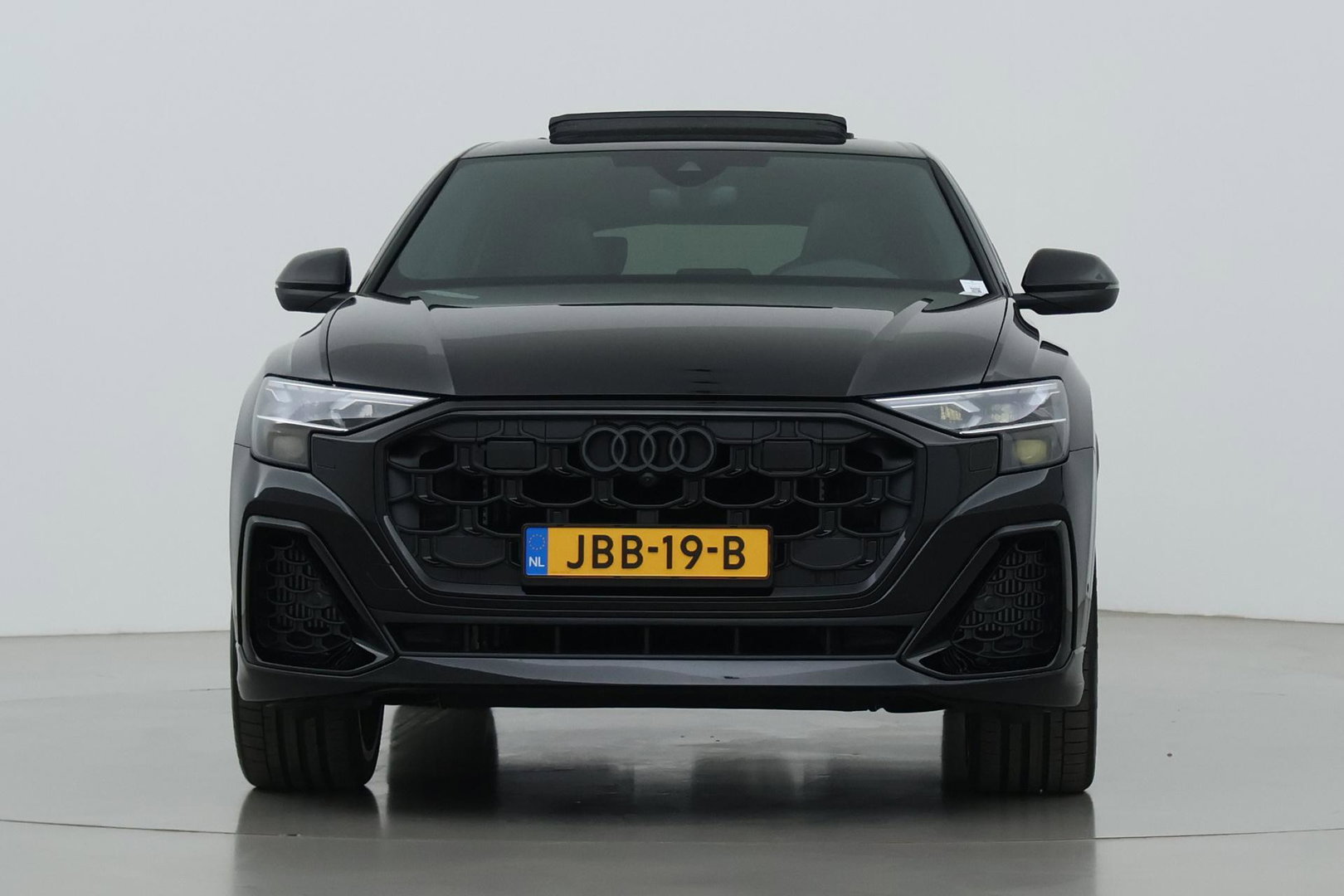 Audi Q8 60 TFSI e quattro Pro Line S Competition | Luchtvering | B&O | Panoramadak | Trekhaak | 360° Camera | 23 Inch