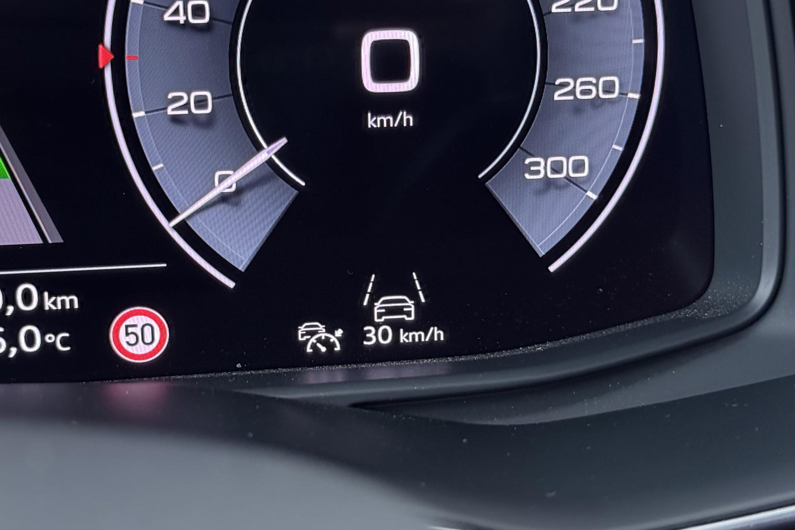 Audi Q8 60 TFSI e quattro Pro Line S Competition | Luchtvering | B&O | Panoramadak | Trekhaak | 360° Camera | 23 Inch