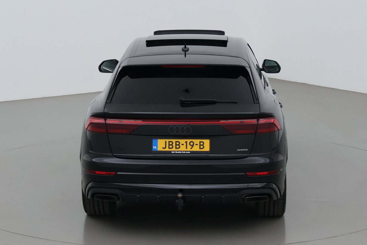 Audi Q8 60 TFSI e quattro Pro Line S Competition | Luchtvering | B&O | Panoramadak | Trekhaak | 360° Camera | 23 Inch