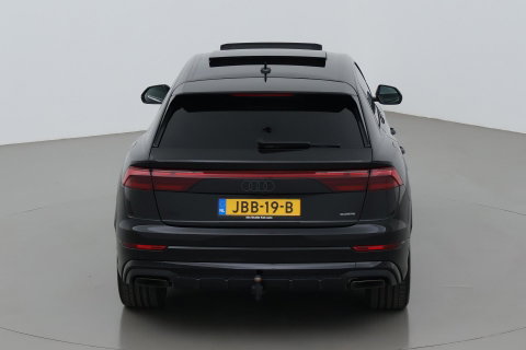 Audi Q8 60 TFSI e quattro Pro Line S Competition | Luchtvering | B&O | Panoramadak | Trekhaak | 360° Camera | 23 Inch