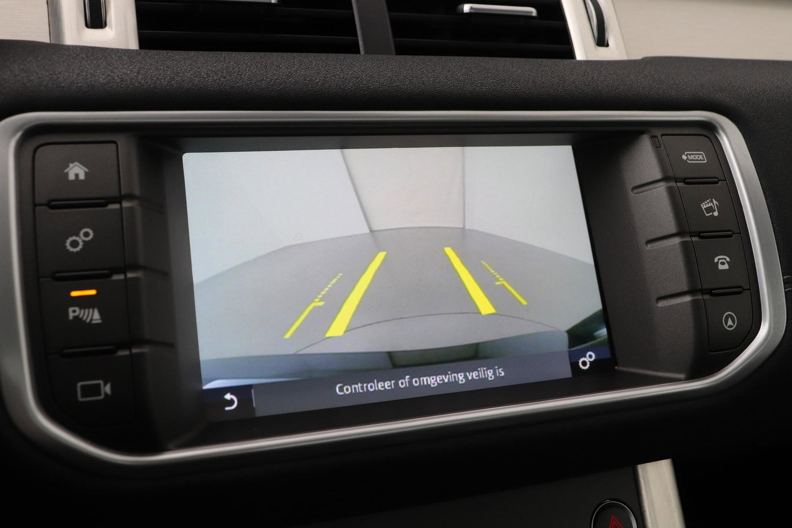 Land Rover Range Rover Evoque 2.0 TD4 HSE Dynamic | Automaat | Trekhaak | Panoramadak | Camera | Stoelverwarming