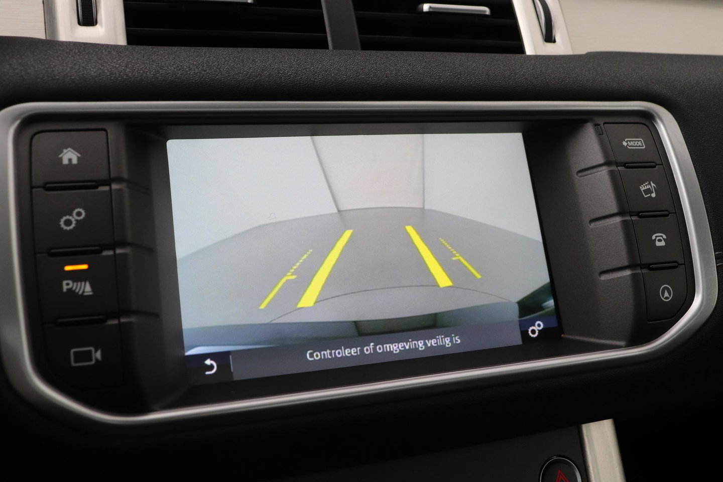 Land Rover Range Rover Evoque 2.0 TD4 HSE Dynamic | Automaat | Trekhaak | Panoramadak | Camera | Stoelverwarming