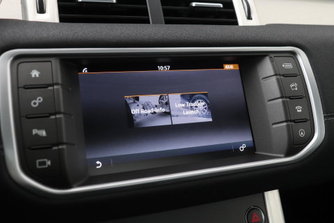Land Rover Range Rover Evoque 2.0 TD4 HSE Dynamic | Automaat | Trekhaak | Panoramadak | Camera | Stoelverwarming