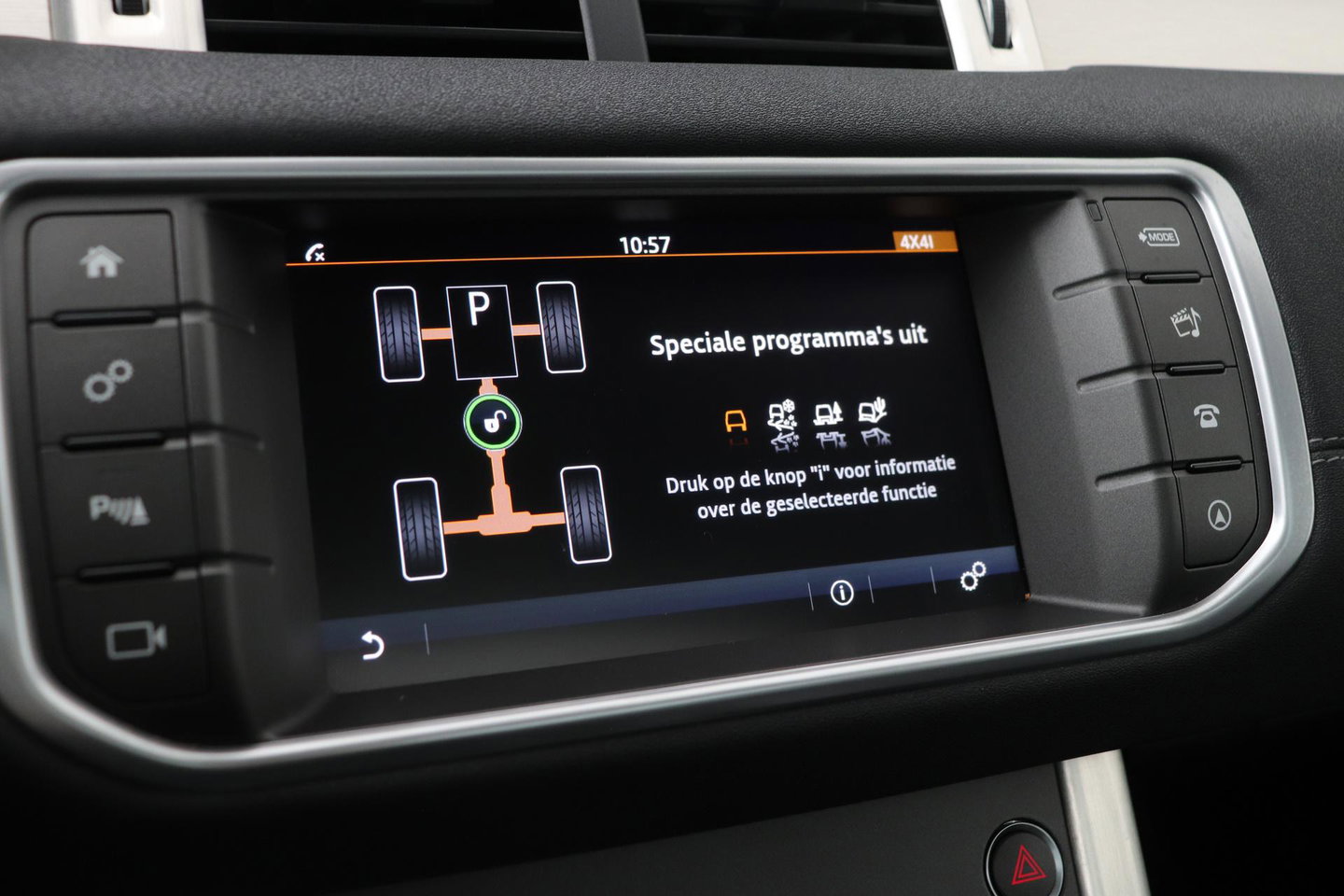 Land Rover Range Rover Evoque 2.0 TD4 HSE Dynamic | Automaat | Trekhaak | Panoramadak | Camera | Stoelverwarming