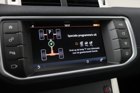 Land Rover Range Rover Evoque 2.0 TD4 HSE Dynamic | Automaat | Trekhaak | Panoramadak | Camera | Stoelverwarming