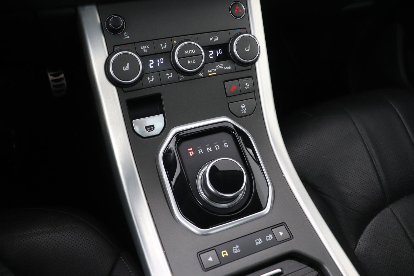 Land Rover Range Rover Evoque 2.0 TD4 HSE Dynamic | Automaat | Trekhaak | Panoramadak | Camera | Stoelverwarming