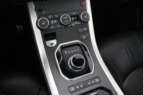 Land Rover Range Rover Evoque 2.0 TD4 HSE Dynamic | Automaat | Trekhaak | Panoramadak | Camera | Stoelverwarming