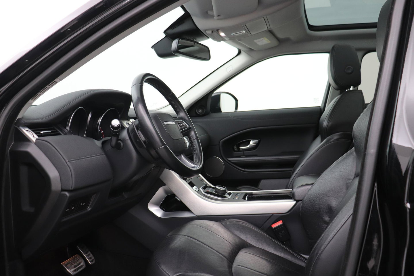 Land Rover Range Rover Evoque 2.0 TD4 HSE Dynamic | Automaat | Trekhaak | Panoramadak | Camera | Stoelverwarming