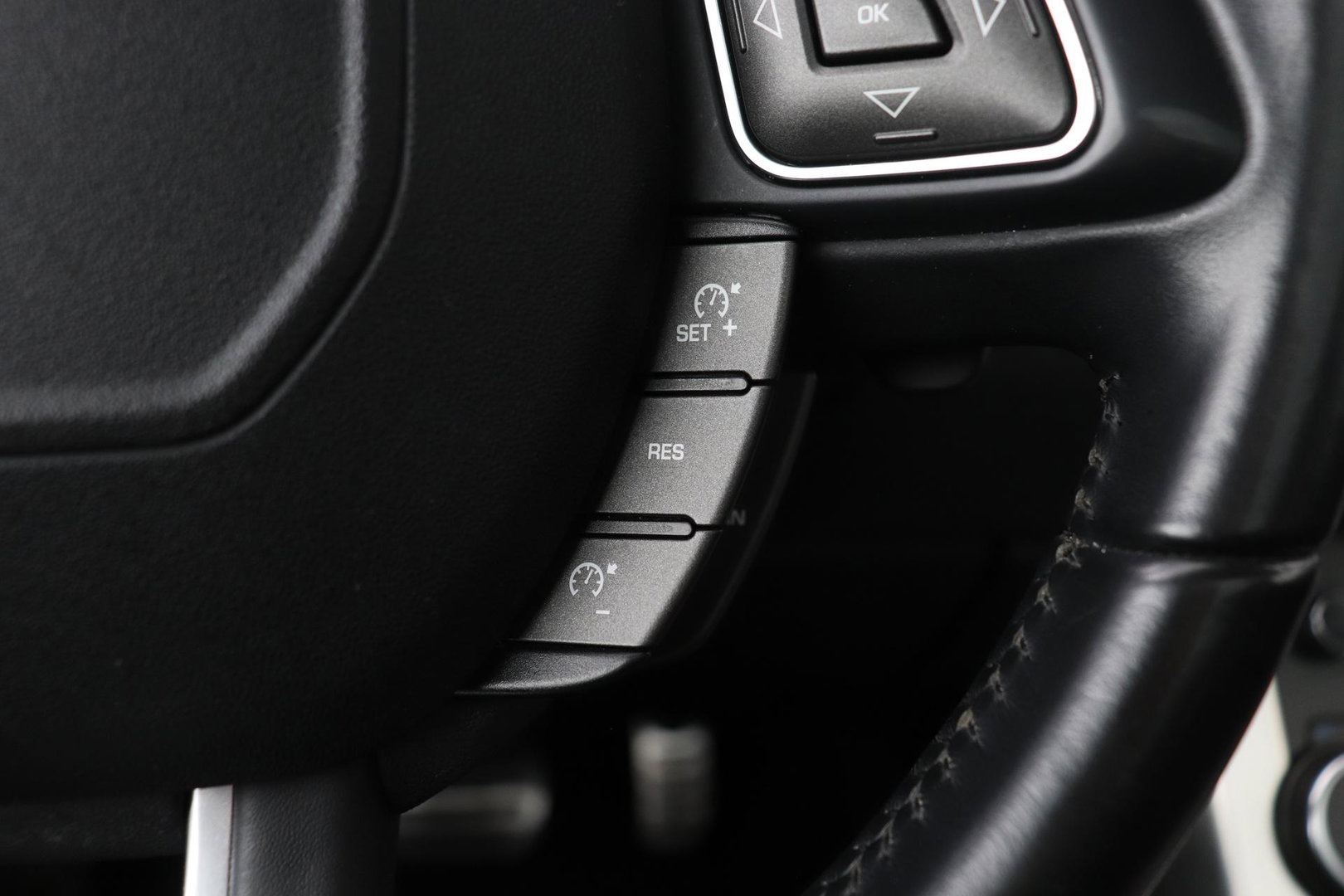 Land Rover Range Rover Evoque 2.0 TD4 HSE Dynamic | Automaat | Trekhaak | Panoramadak | Camera | Stoelverwarming
