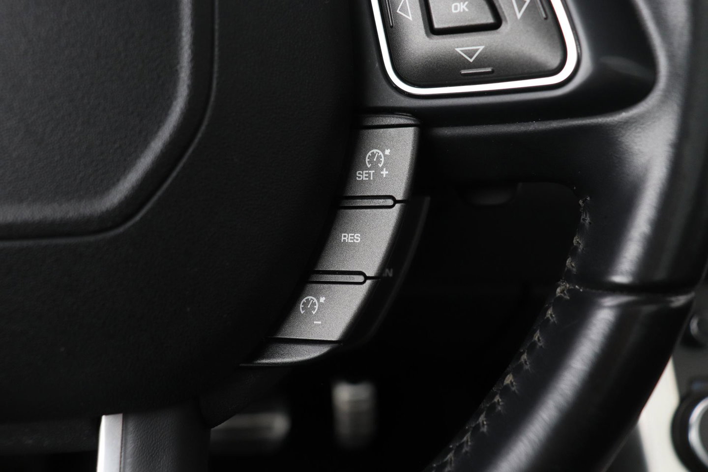 Land Rover Range Rover Evoque 2.0 TD4 HSE Dynamic | Automaat | Trekhaak | Panoramadak | Camera | Stoelverwarming