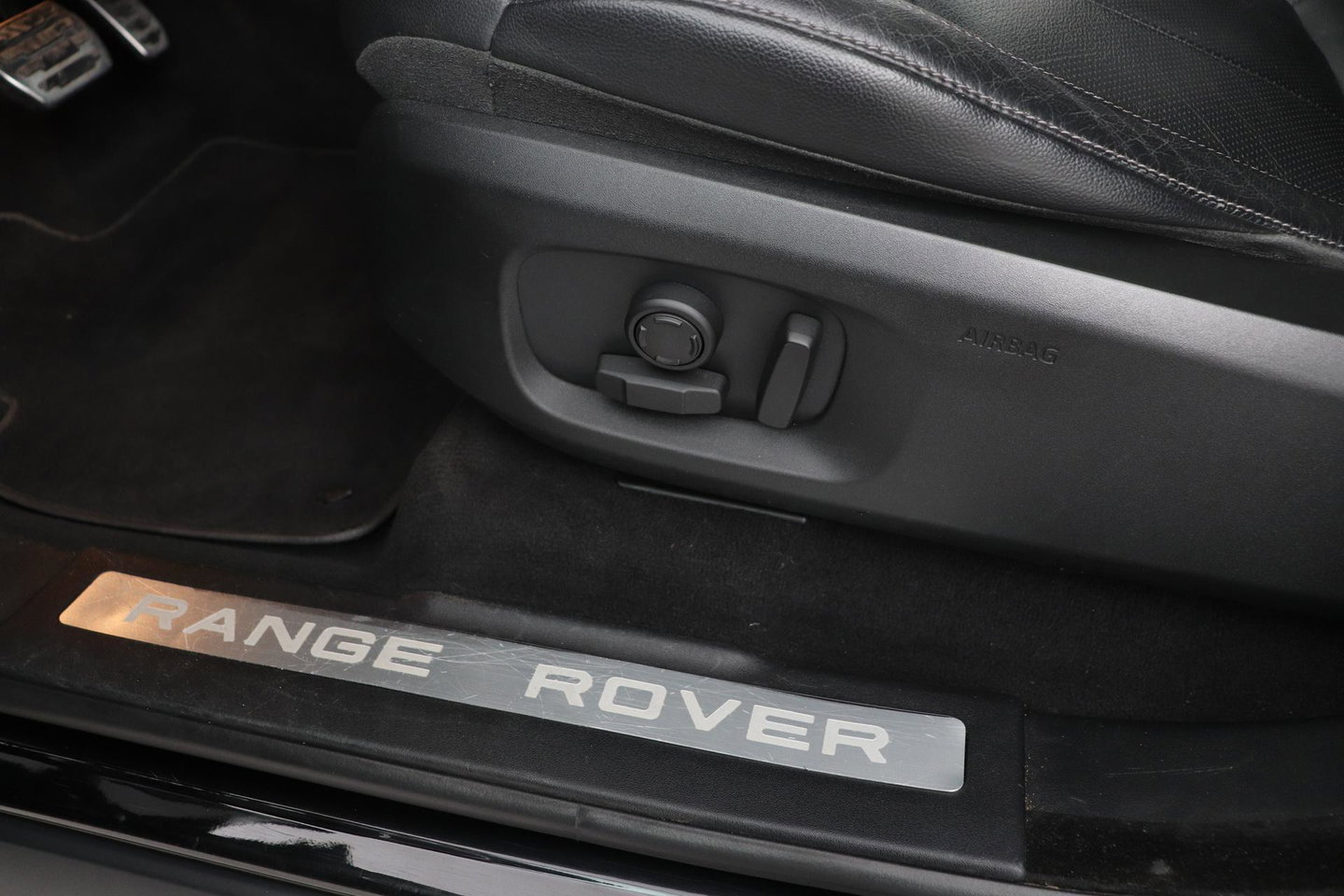 Land Rover Range Rover Evoque 2.0 TD4 HSE Dynamic | Automaat | Trekhaak | Panoramadak | Camera | Stoelverwarming