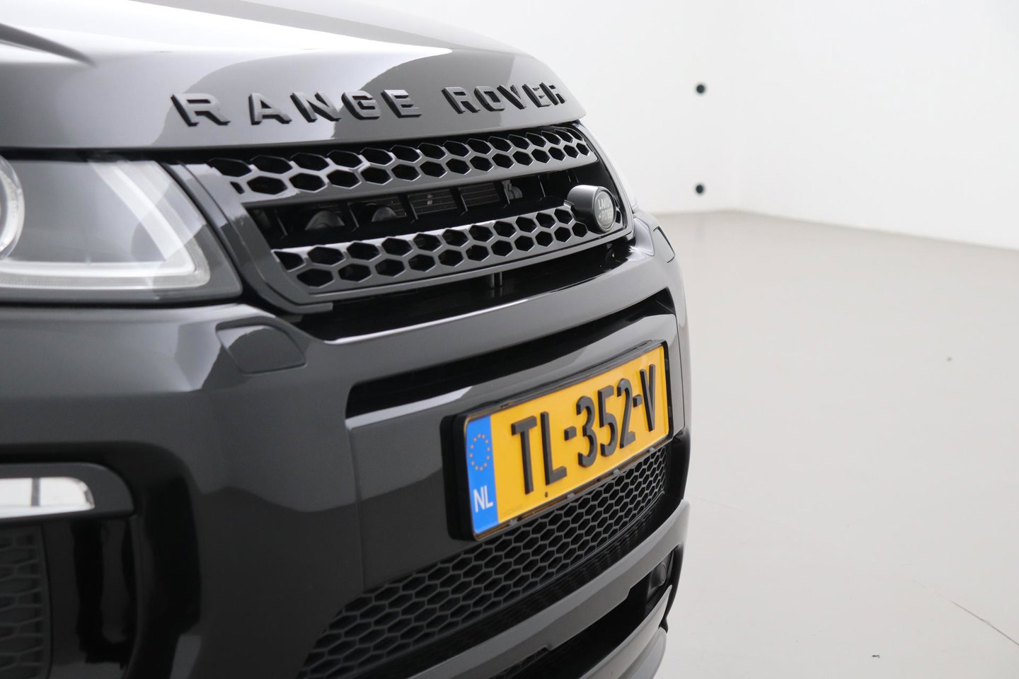 Land Rover Range Rover Evoque 2.0 TD4 HSE Dynamic | Automaat | Trekhaak | Panoramadak | Camera | Stoelverwarming