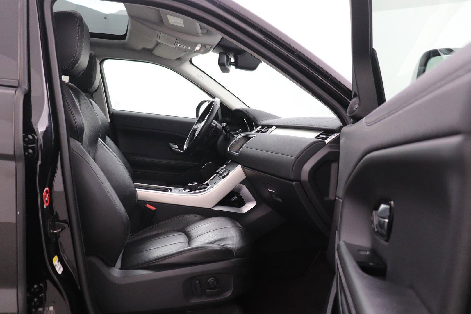 Land Rover Range Rover Evoque 2.0 TD4 HSE Dynamic | Automaat | Trekhaak | Panoramadak | Camera | Stoelverwarming
