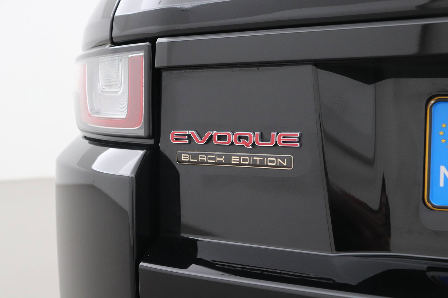 Land Rover Range Rover Evoque 2.0 TD4 HSE Dynamic | Automaat | Trekhaak | Panoramadak | Camera | Stoelverwarming