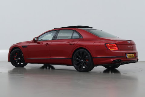 Bentley Flying Spur 2.9 V6 Hybrid Azure | Rotating Display | Black Pack | Touring Specification | Styling Specification | Sunroof | Massage