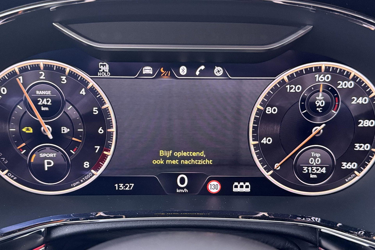 Bentley Flying Spur 2.9 V6 Hybrid Azure | Rotating Display | Black Pack | Touring Specification | Styling Specification | Sunroof | Massage