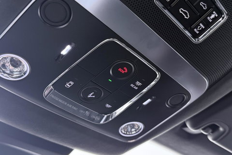 Bentley Flying Spur 2.9 V6 Hybrid Azure | Rotating Display | Black Pack | Touring Specification | Styling Specification | Sunroof | Massage