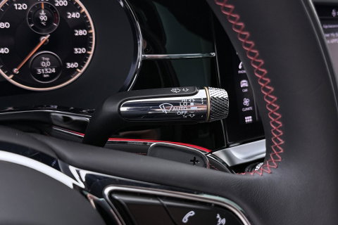 Bentley Flying Spur 2.9 V6 Hybrid Azure | Rotating Display | Black Pack | Touring Specification | Styling Specification | Sunroof | Massage