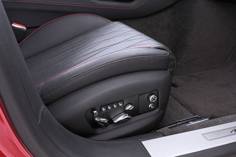 Bentley Flying Spur 2.9 V6 Hybrid Azure | Rotating Display | Black Pack | Touring Specification | Styling Specification | Sunroof | Massage