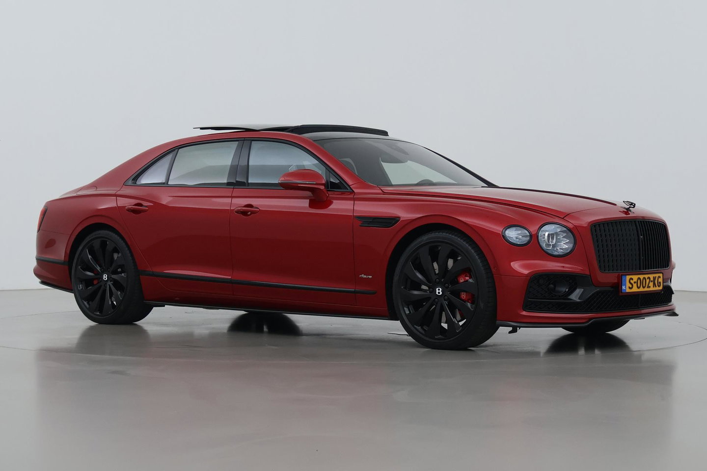 Bentley Flying Spur 2.9 V6 Hybrid Azure | Rotating Display | Black Pack | Touring Specification | Styling Specification | Sunroof | Massage