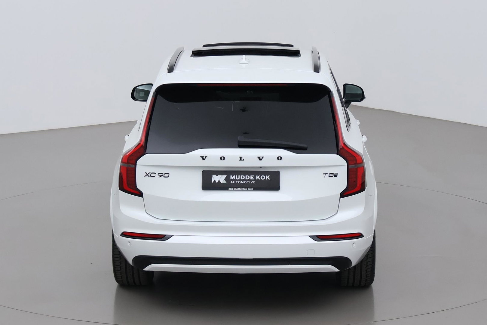 Volvo XC90 T8 Plug-in hybrid Ultra Black Edition | Luchtvering | Bowers&Wilkins | Head-Up | 360° Camera | Panoramadak