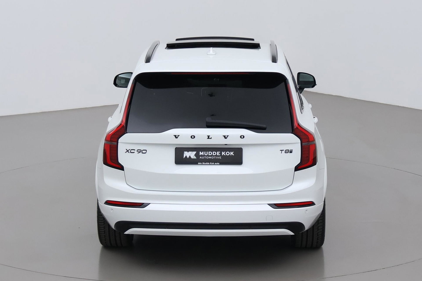 Volvo XC90 T8 Plug-in hybrid Ultra Black Edition | Luchtvering | Bowers&Wilkins | Head-Up | 360° Camera | Panoramadak