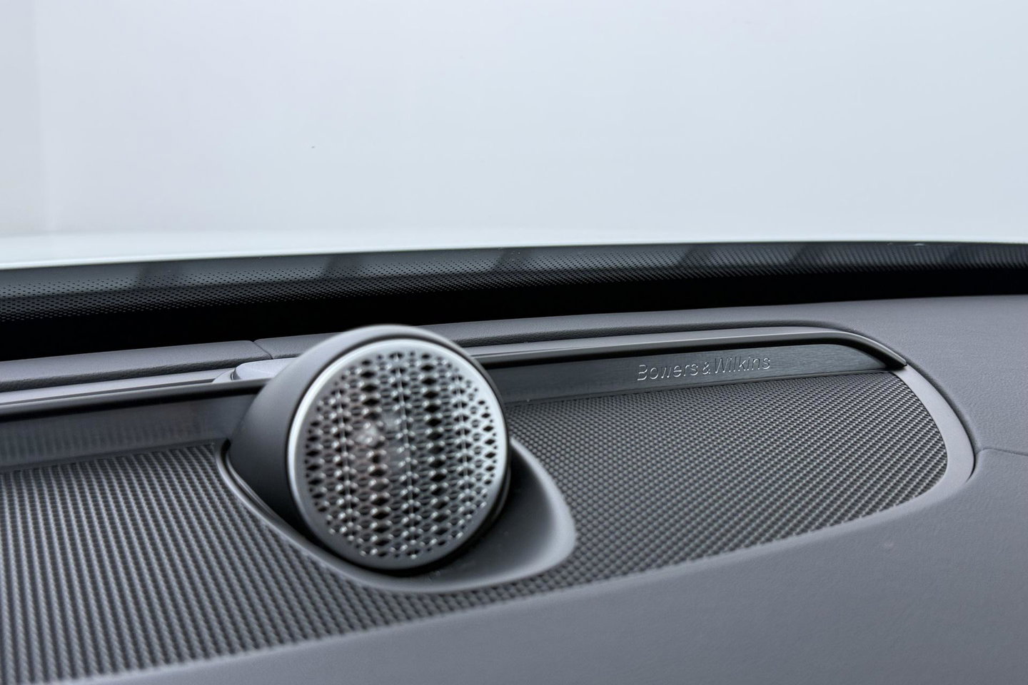 Volvo XC90 T8 Plug-in hybrid Ultra Black Edition | Luchtvering | Bowers&Wilkins | Head-Up | 360° Camera | Panoramadak