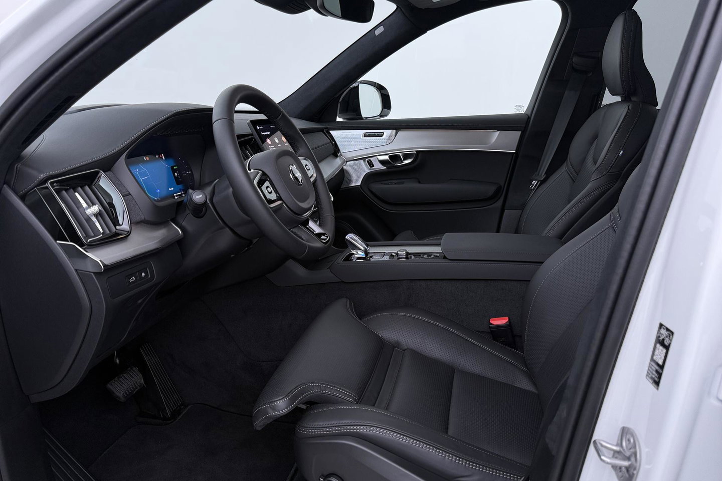 Volvo XC90 T8 Plug-in hybrid Ultra Black Edition | Luchtvering | Bowers&Wilkins | Head-Up | 360° Camera | Panoramadak