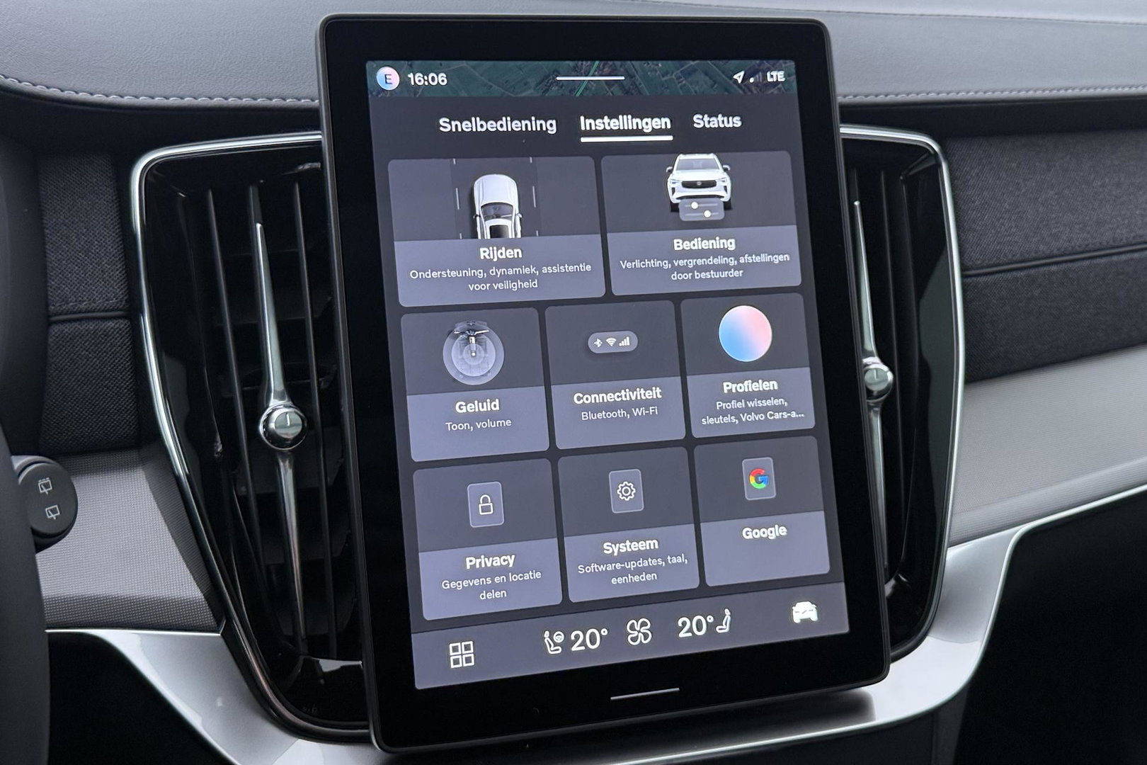 Volvo XC90 T8 Plug-in hybrid Ultra Black Edition | Luchtvering | Bowers&Wilkins | Head-Up | 360° Camera | Panoramadak