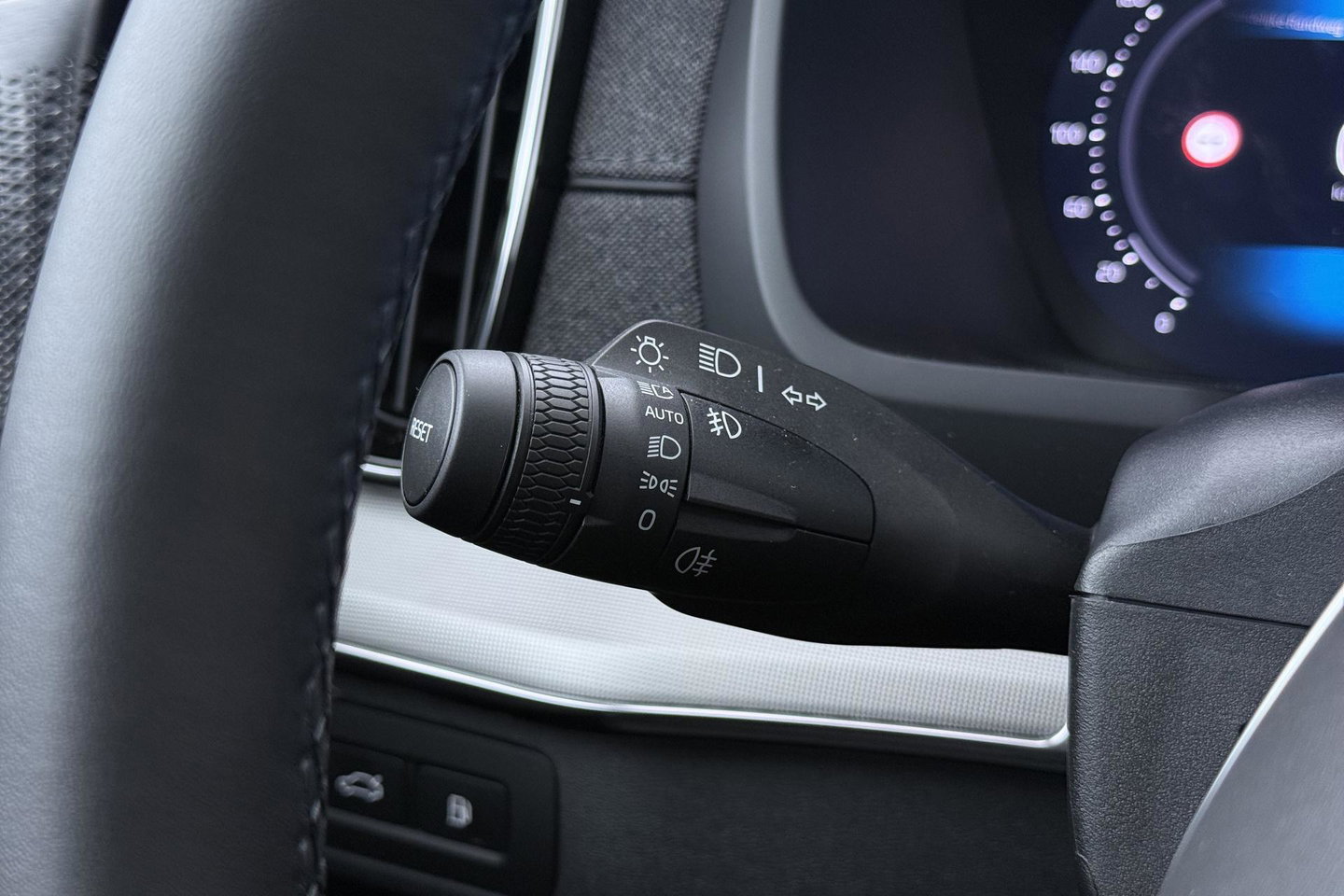 Volvo XC90 T8 Plug-in hybrid Ultra Black Edition | Luchtvering | Bowers&Wilkins | Head-Up | 360° Camera | Panoramadak