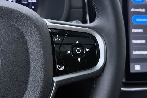 Volvo XC90 T8 Plug-in hybrid Ultra Black Edition | Luchtvering | Bowers&Wilkins | Head-Up | 360° Camera | Panoramadak