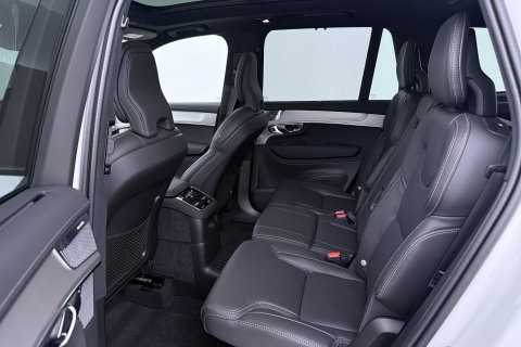 Volvo XC90 T8 Plug-in hybrid Ultra Black Edition | Luchtvering | Bowers&Wilkins | Head-Up | 360° Camera | Panoramadak