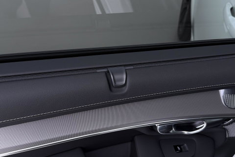 Volvo XC90 T8 Plug-in hybrid Ultra Black Edition | Luchtvering | Bowers&Wilkins | Head-Up | 360° Camera | Panoramadak