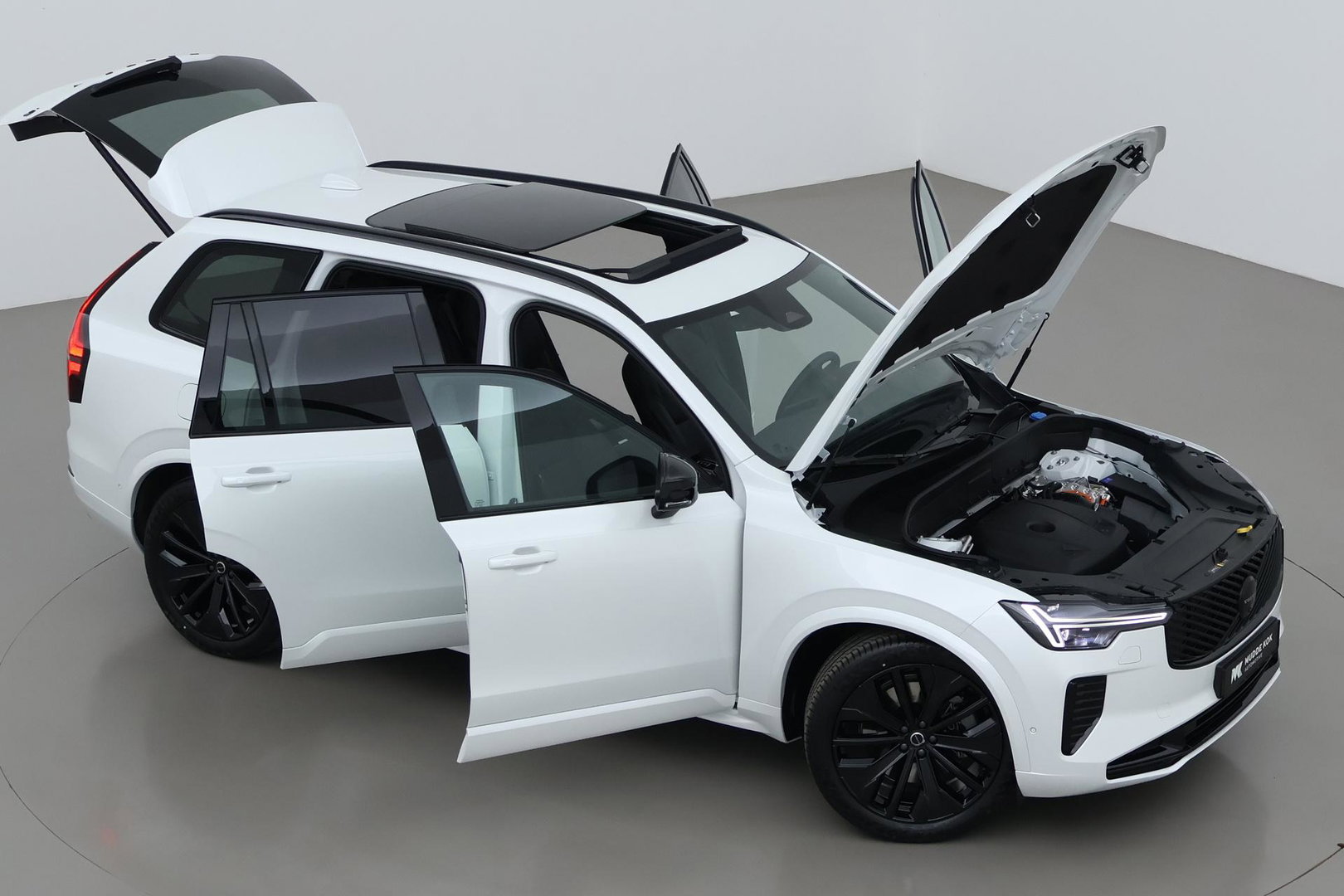 Volvo XC90 T8 Plug-in hybrid Ultra Black Edition | Luchtvering | Bowers&Wilkins | Head-Up | 360° Camera | Panoramadak