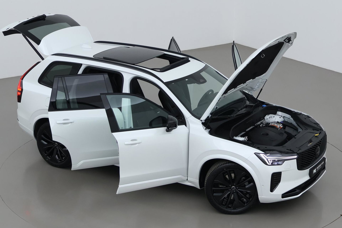Volvo XC90 T8 Plug-in hybrid Ultra Black Edition | Luchtvering | Bowers&Wilkins | Head-Up | 360° Camera | Panoramadak