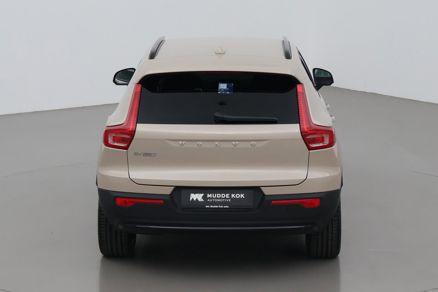Volvo EX40 Single Motor Extended Range Plus 82 kWh | ACC | 360° Camera | Stoel+Stuurverwarming | Harman/Kardon | BLIS
