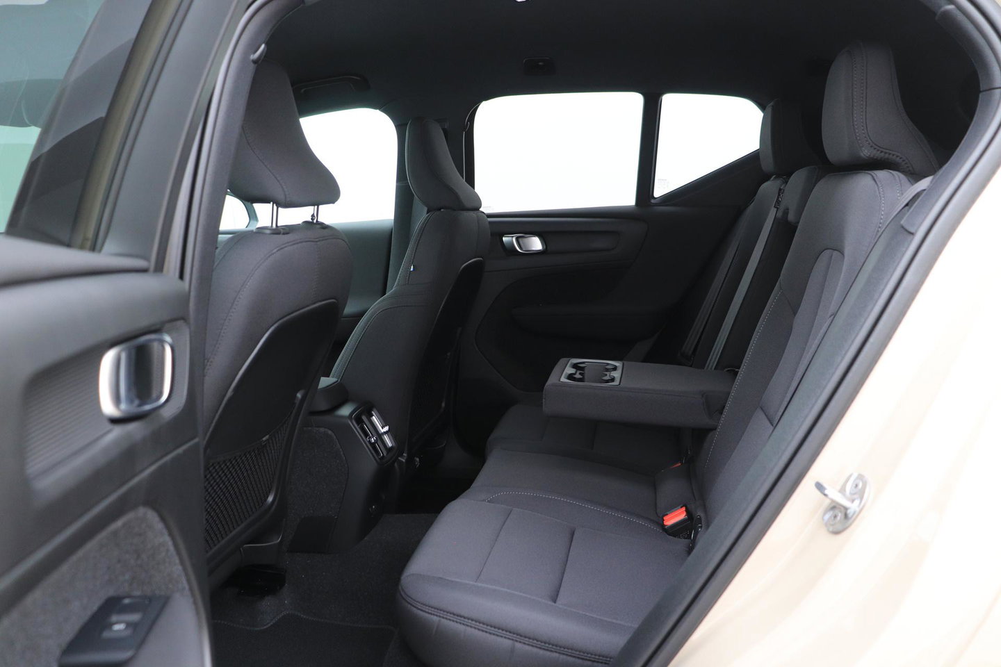 Volvo EX40 Single Motor Extended Range Plus 82 kWh | ACC | 360° Camera | Stoel+Stuurverwarming | Harman/Kardon | BLIS