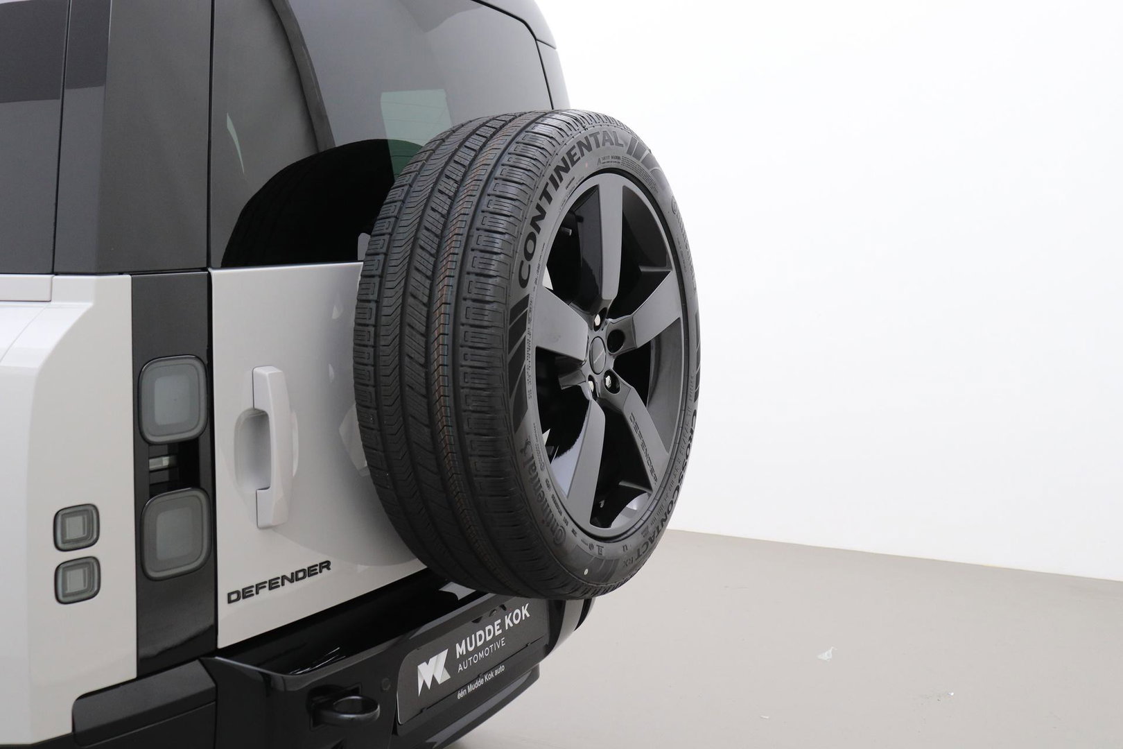 Land Rover Defender P300e 110 X-Dynamic HSE | FACELIFT | ClearSight | Meridian Surround | Head-Up | ACC | Panoramadak | Trekhaak