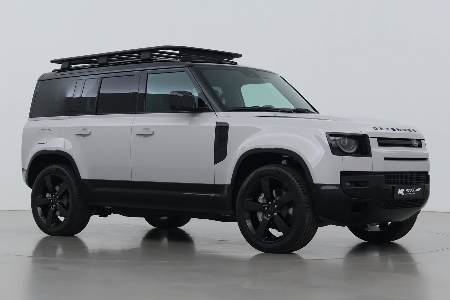 Land Rover Defender P300e 110 X-Dynamic HSE | FACELIFT | ClearSight | Meridian Surround | Head-Up | ACC | Panoramadak | Trekhaak