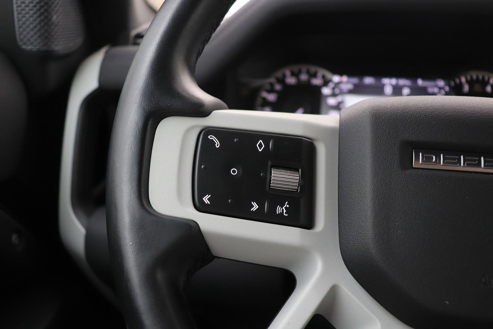 Land Rover Defender 110 2.0 P400e 110 S | Luchtvering | 360° Camera | Keyless | Stoel+Stuurverwarming | 20 Inch