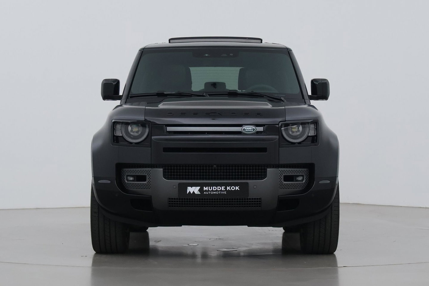 Land Rover Defender 5.0 P525 90 V8 Carpathian Edition | 5-Persoons | Luchtvering | Panoramadak | Head-Up | 22 Inch | ACC
