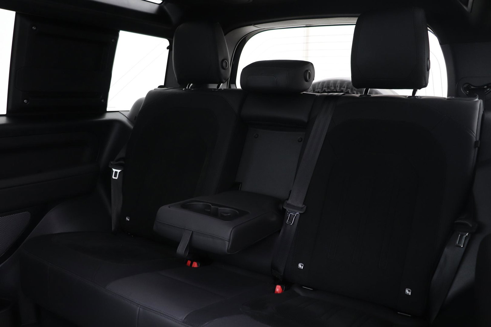 Land Rover Defender 5.0 P525 90 V8 Carpathian Edition | 5-Persoons | Luchtvering | Panoramadak | Head-Up | 22 Inch | ACC