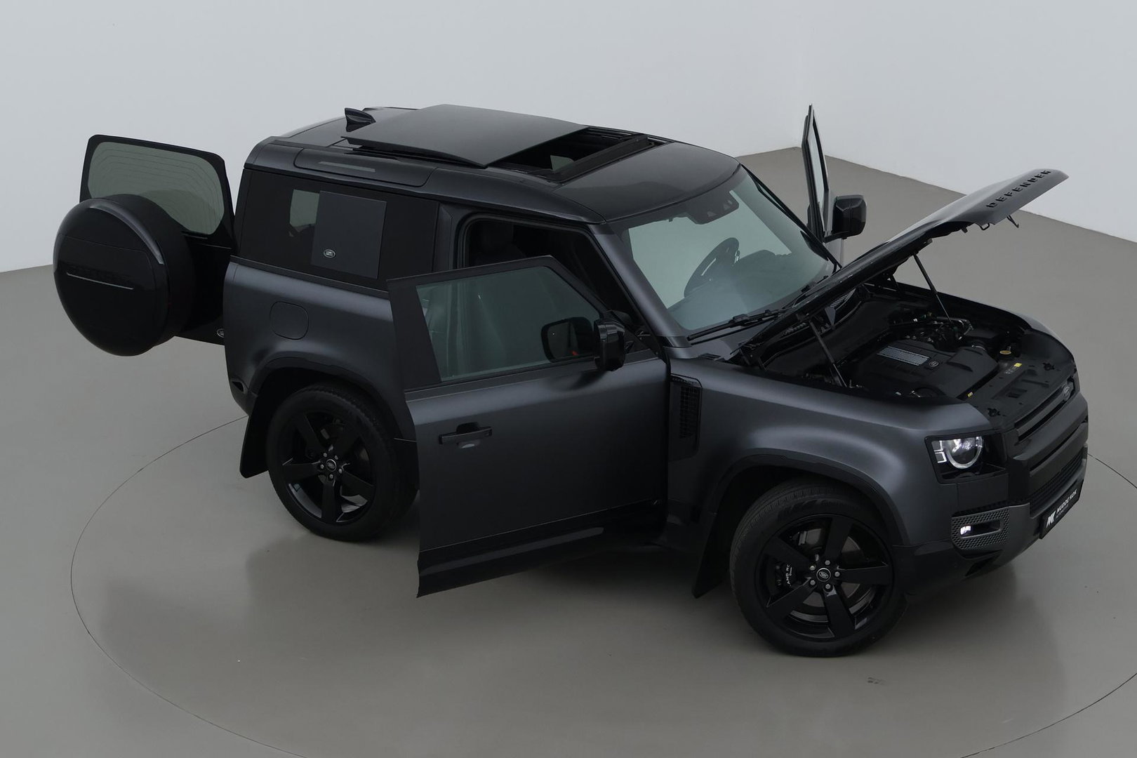 Land Rover Defender 5.0 P525 90 V8 Carpathian Edition | 5-Persoons | Luchtvering | Panoramadak | Head-Up | 22 Inch | ACC