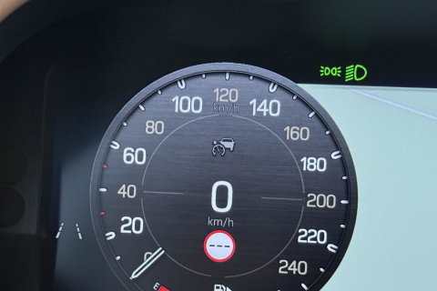 Land Rover Defender 2.0 P300e 110 X-Dynamic HSE | FACELIFT | ClearSight | Meridian Surround | Head-Up | ACC | Panoramadak | Trekhaak