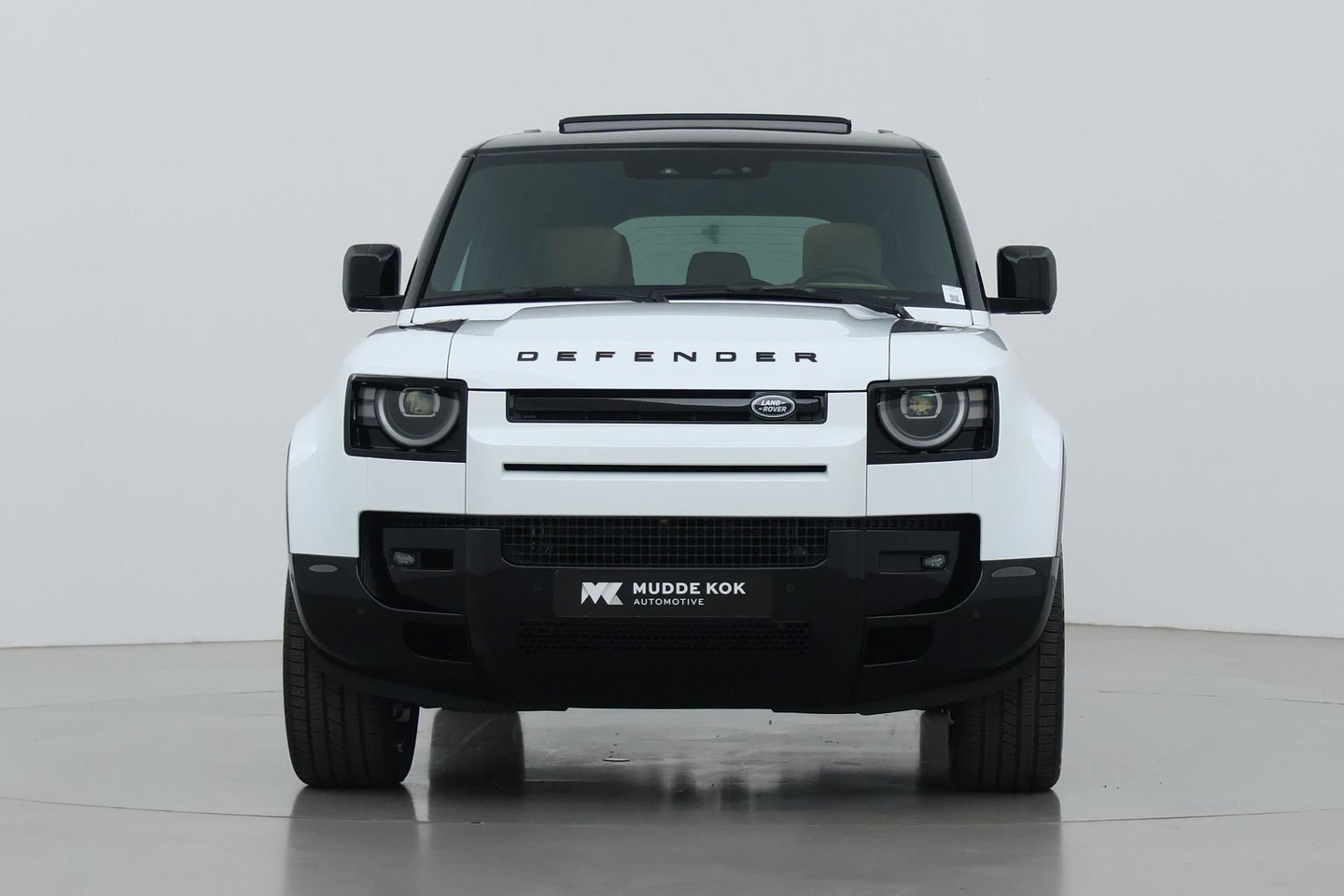 Land Rover Defender 2.0 P300e 110 X-Dynamic HSE | FACELIFT | ClearSight | Meridian Surround | Head-Up | ACC | Panoramadak | Trekhaak