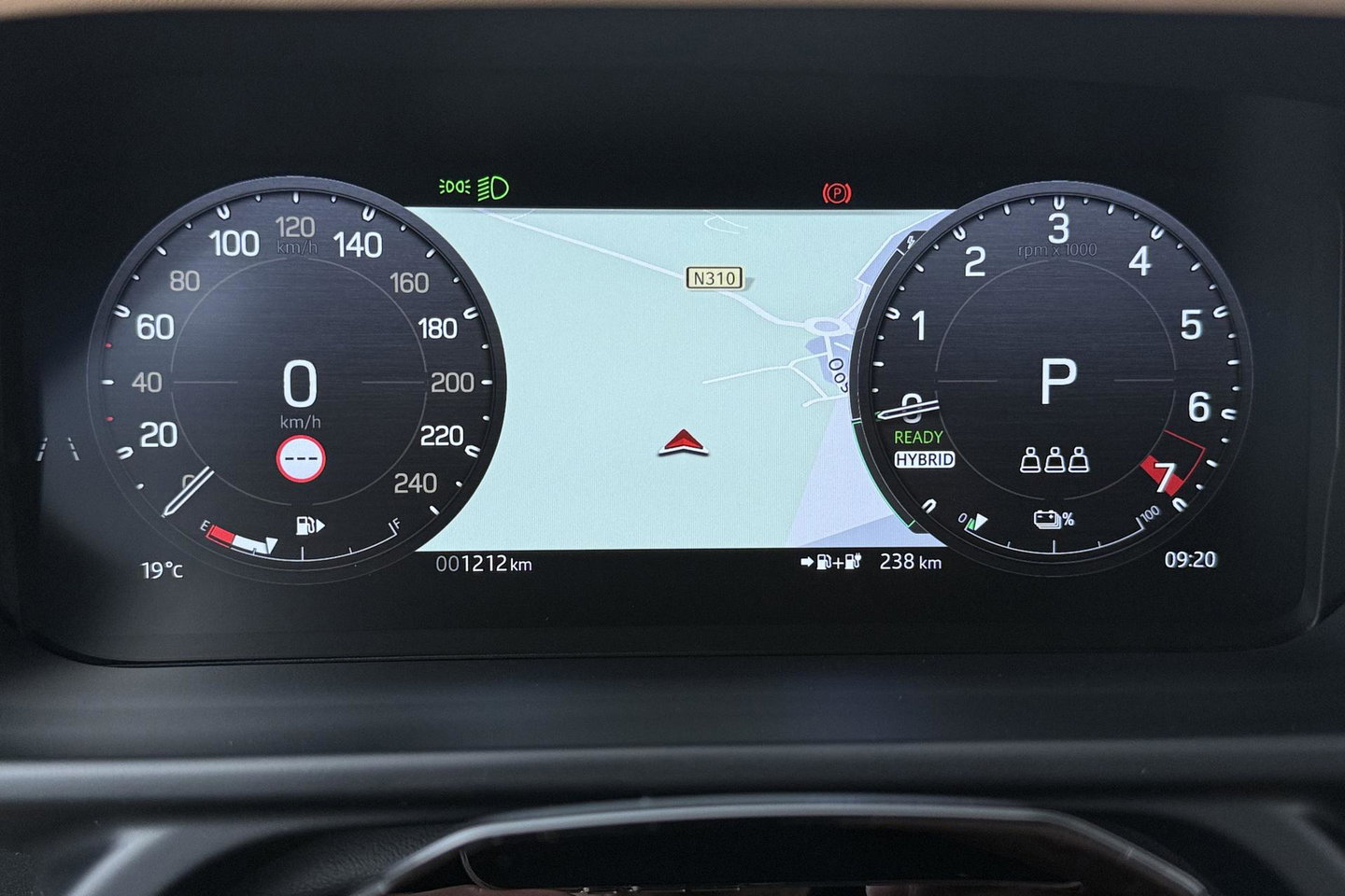 Land Rover Defender 2.0 P300e 110 X-Dynamic HSE | FACELIFT | ClearSight | Meridian Surround | Head-Up | ACC | Panoramadak | Trekhaak