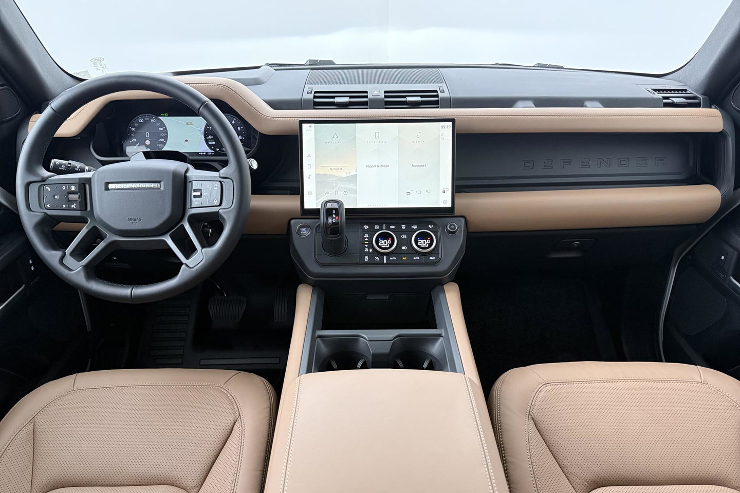 Land Rover Defender 2.0 P300e 110 X-Dynamic HSE | FACELIFT | ClearSight | Meridian Surround | Head-Up | ACC | Panoramadak | Trekhaak