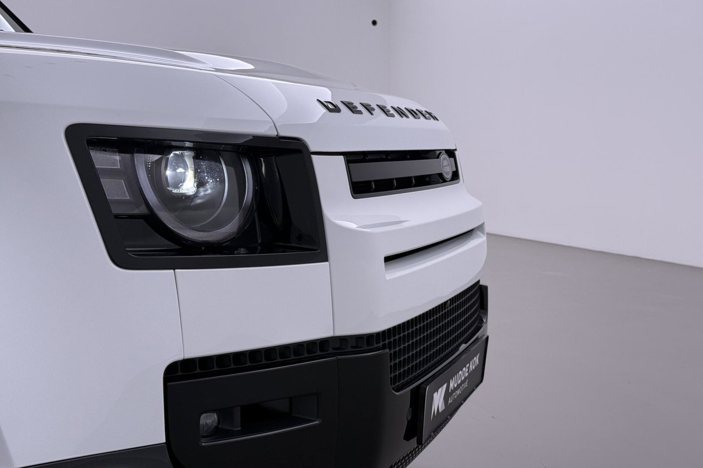 Land Rover Defender 2.0 P300e 110 X-Dynamic HSE | FACELIFT | ClearSight | Meridian Surround | Head-Up | ACC | Panoramadak | Trekhaak