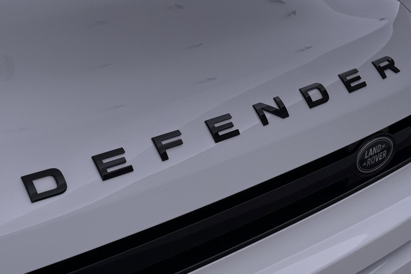 Land Rover Defender 2.0 P300e 110 X-Dynamic HSE | FACELIFT | ClearSight | Meridian Surround | Head-Up | ACC | Panoramadak | Trekhaak