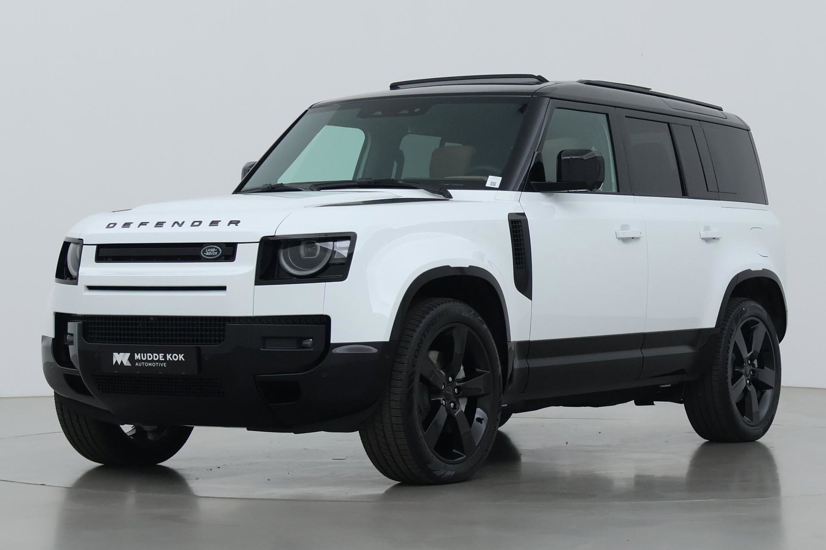 Land Rover Defender 2.0 P300e 110 X-Dynamic HSE | FACELIFT | ClearSight | Meridian Surround | Head-Up | ACC | Panoramadak | Trekhaak